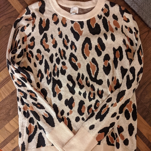 a new day Sweaters - A New Day brand new leopard sweater medium